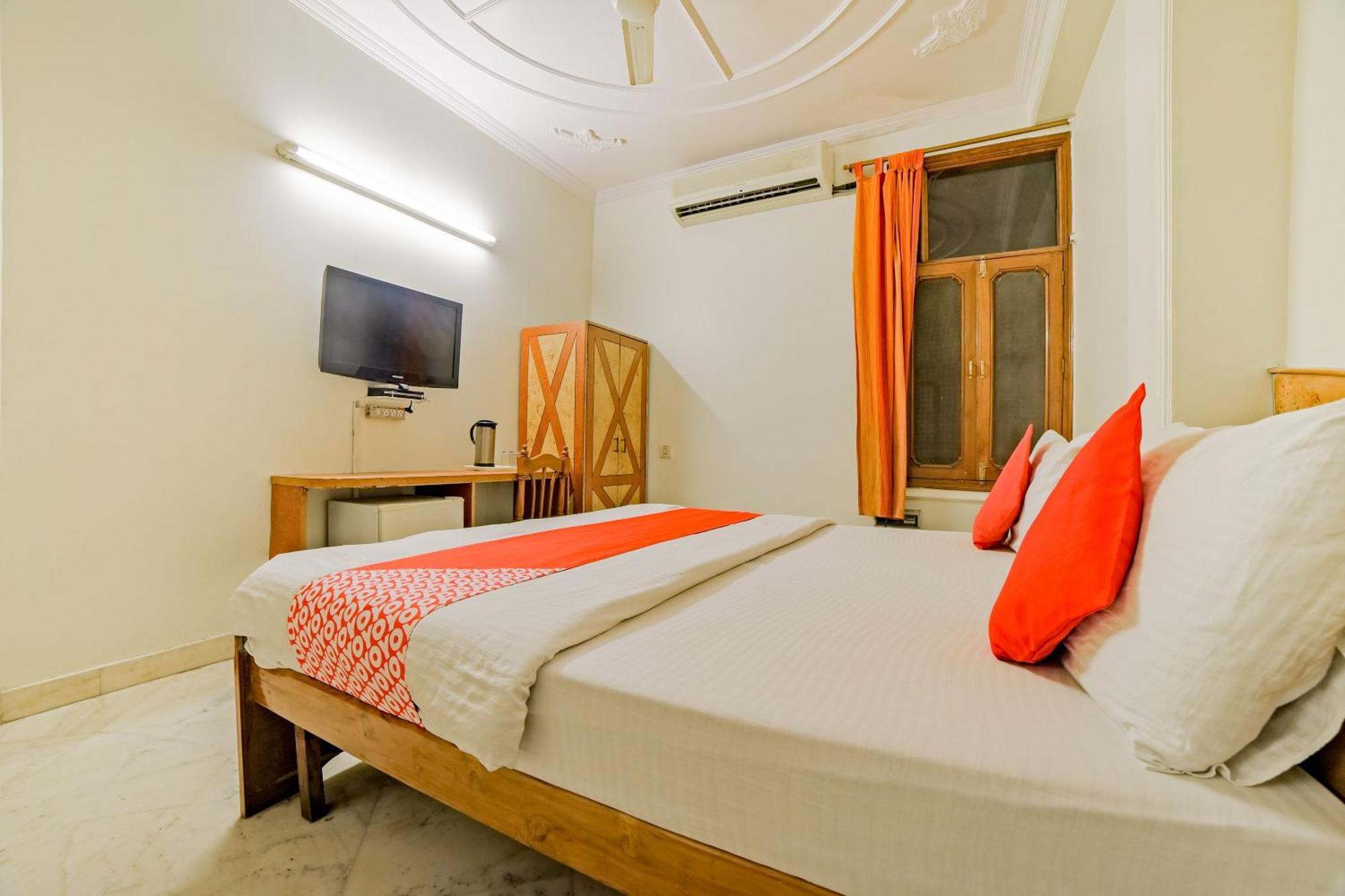 Super Hotel O Blue Sapphire Delhi Új-Delhi Kültér fotó